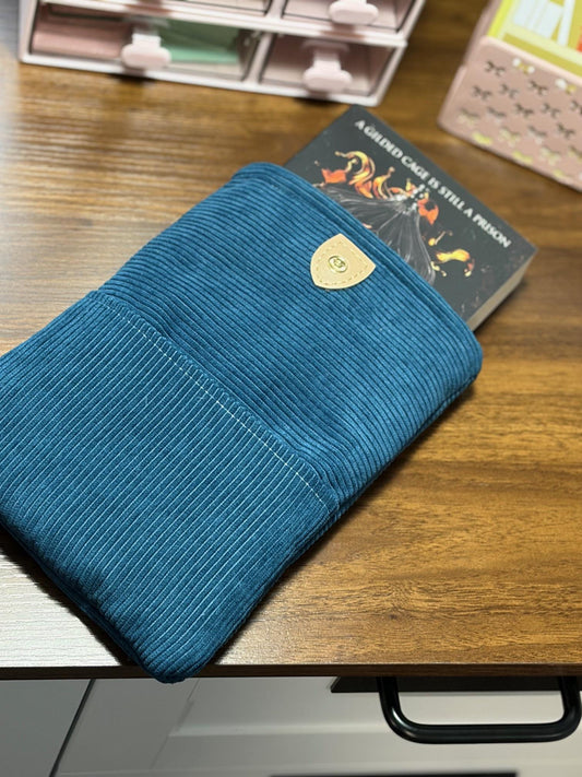Book/Tablet/E-reader Sleeve 6.5" Opening